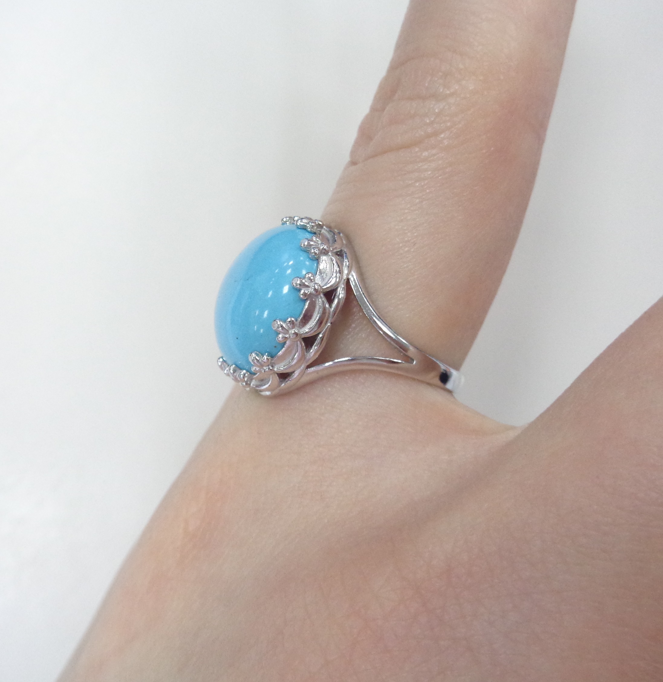 Серебряное кольцо с бирюзой